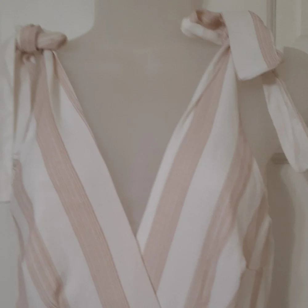 Showpo Camel and White Striped Maxi Jumpsuit. SZ 8 - Picture 11 of 15